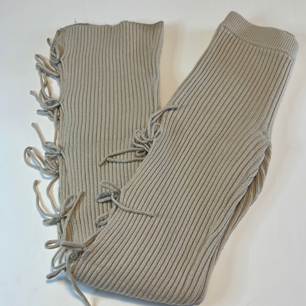 GUIZIO sweater, ribbed knit side, tie pants